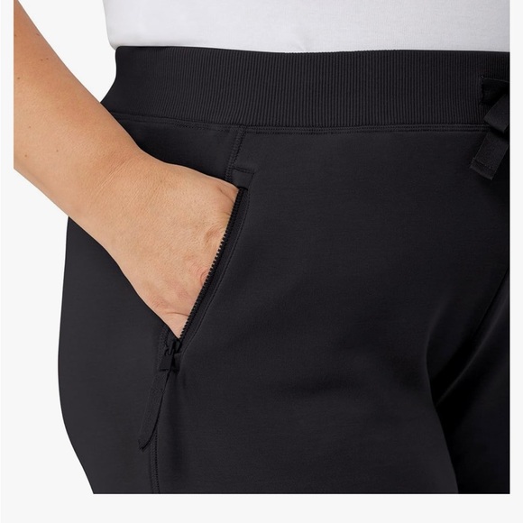 ⭐️ Firm Price ⭐️ New with tags Women's kirkland Jogger Pants Small size - Picture 4 of 7